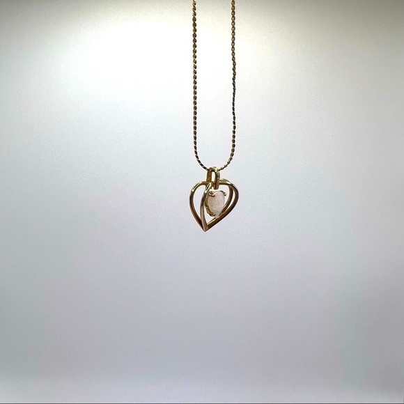 β€οΈ Heart in a Cage 16β Gold with Pear Shaped Opal Stone Necklace - Picture 11 of 16